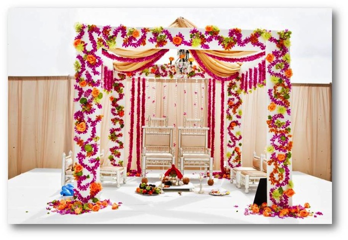 Desain Pernikahan Traditional South Indian Wedding Decorations